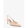 Leather pumps with metal DG logo