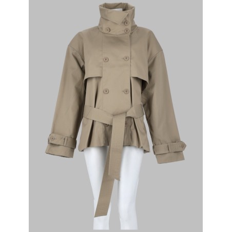 TRENCH CORTO
