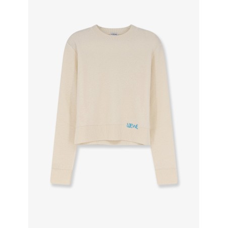 Wool sweater with contrasting embroidered logo on the bottom