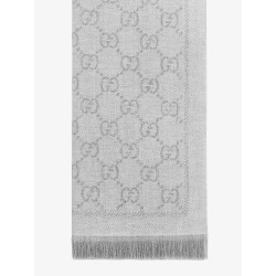 Wool scarf