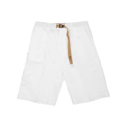 SHORTS CON CINTURA