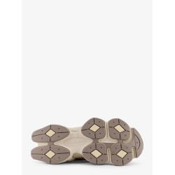 9060 low-top mesh and suede sneakers