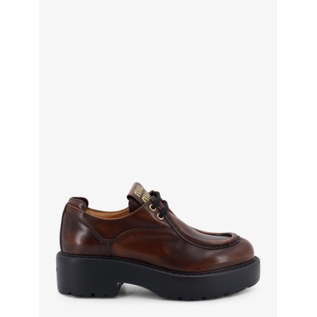 Leather lace-up with front lettering logo