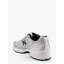 740 mesh sneakers with iconic contrasting side logo