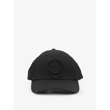 Cotton hat with logo on the front
