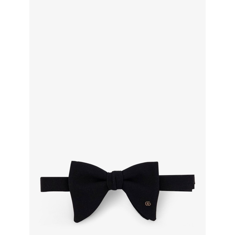 Silk bow tie