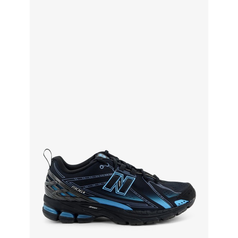 U1906 technical fabric sneakers with iconic side logo