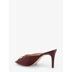 VLogo Signature Leather Sandals