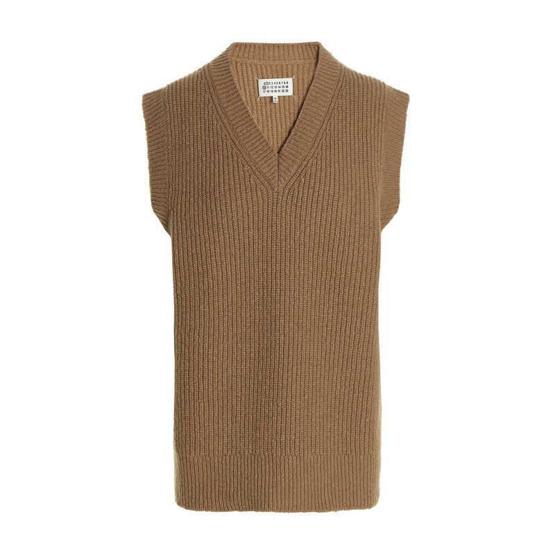V-neck vest