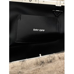 'Day Off' Clutch