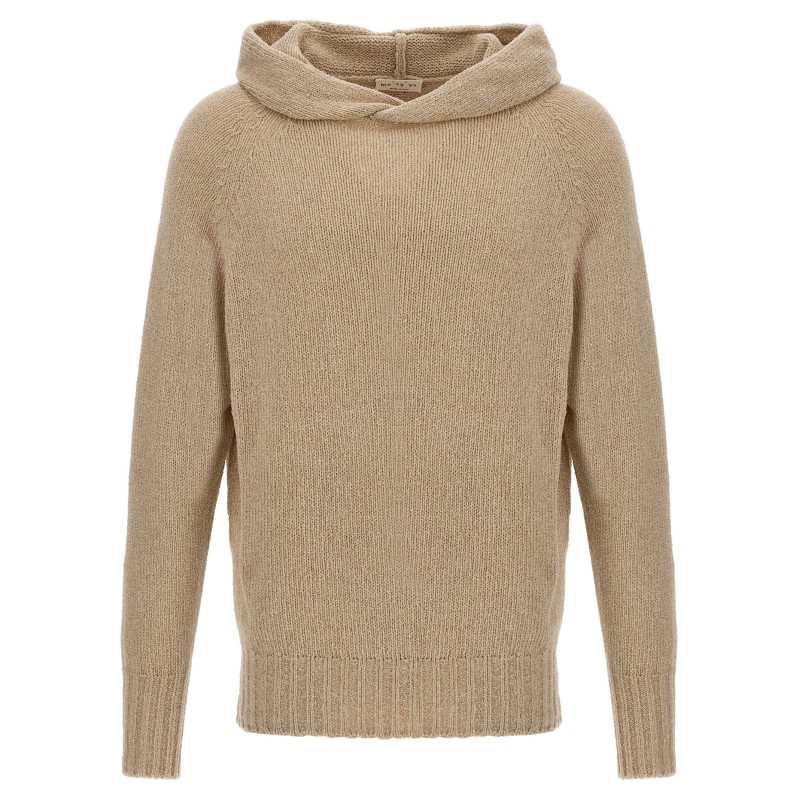 Hooded sweater