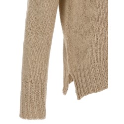 Hooded sweater