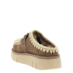'Bounce clog' sabots
