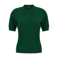 V-pattern T-shirt