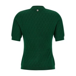 V-pattern T-shirt