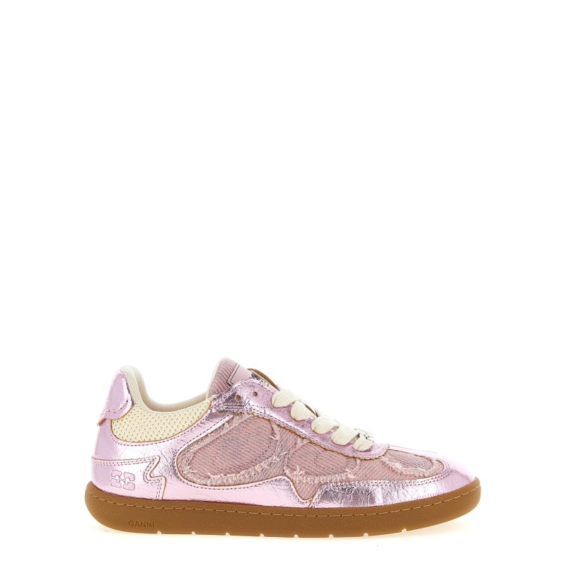'08' sneakers