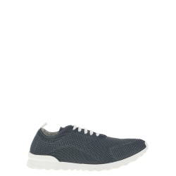 'Fits' sneakers