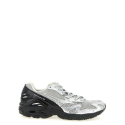 'Wave Rider 10' sneakers