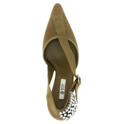 Canvas pumps