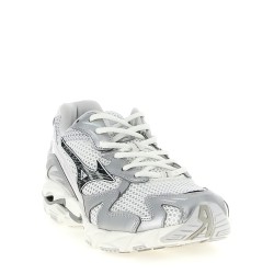 'Wave Rider 10' sneakers