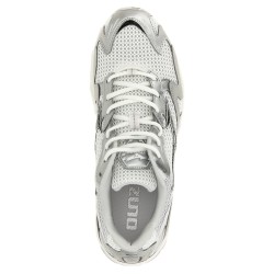 'Wave Rider 10' sneakers
