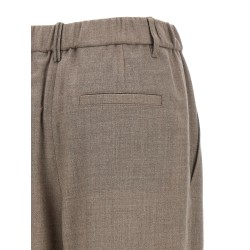 Light pants with pleats