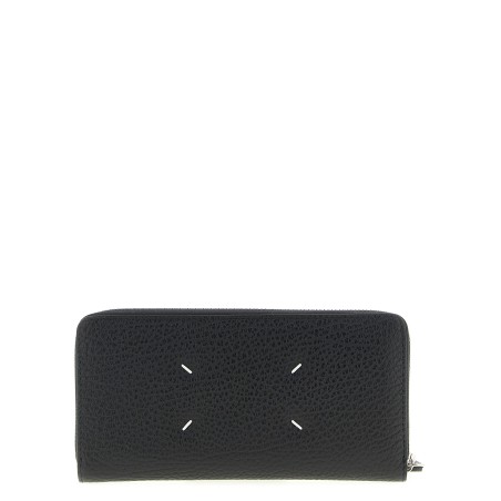 Stitching logo wallet