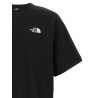 'North Faces' T-shirt