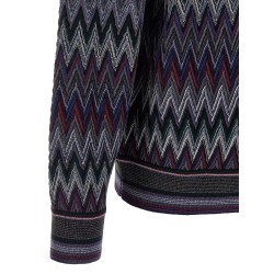 Zigzag pattern sweater