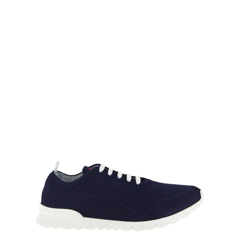 'Fits' sneakers