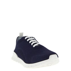 'Fits' sneakers