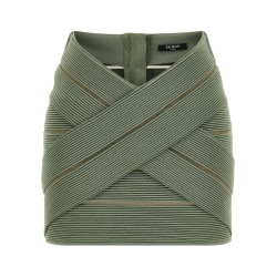 V-shaped waist skirt