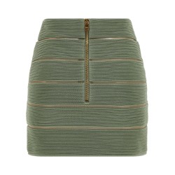 V-shaped waist skirt