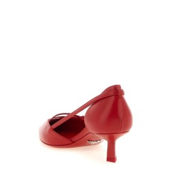 Open pumps at the sides