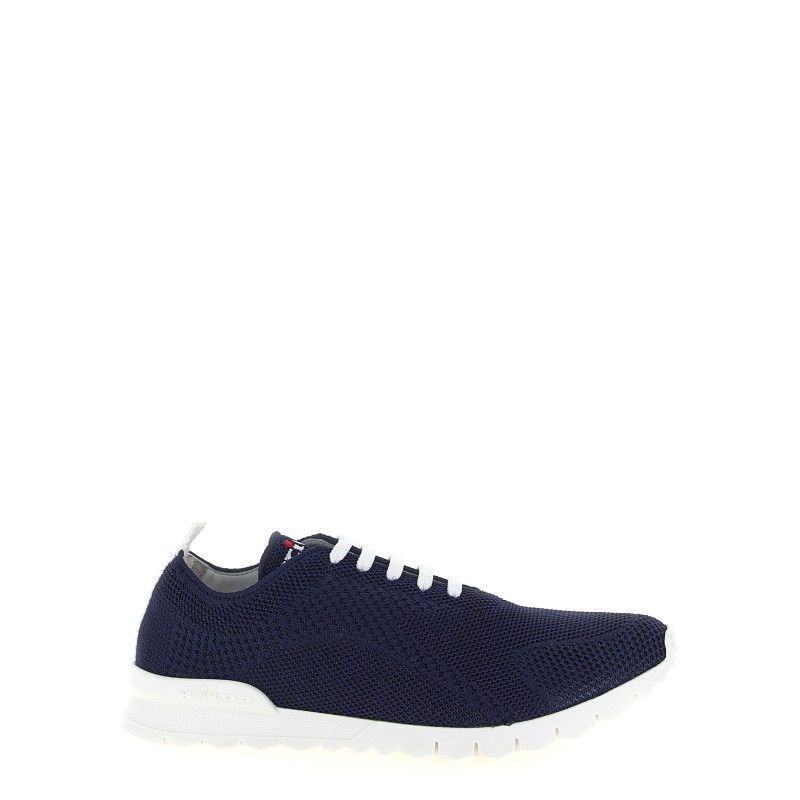 'Fits' sneakers