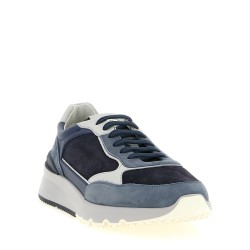 'Runners' sneakers