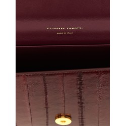 'Tuxedo' clutch