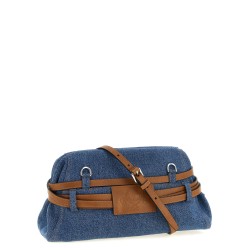 'Tie Me' big clutch