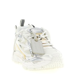 'Be Right Back' sneakers