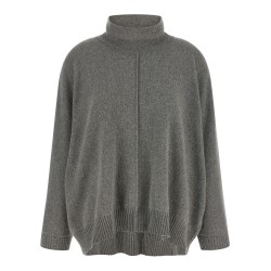 Central stitching sweater