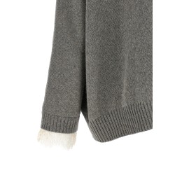 Central stitching sweater