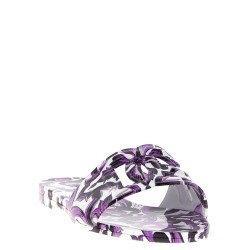 'Beachwear' slides