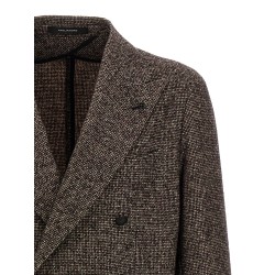 'Exclusive Garment' line blazer