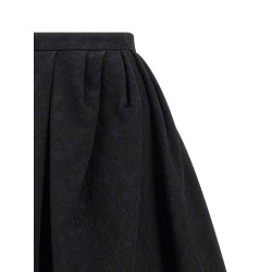 'Full' skirt