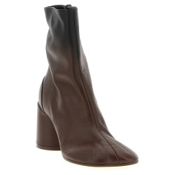 'Anatomic' ankle boots