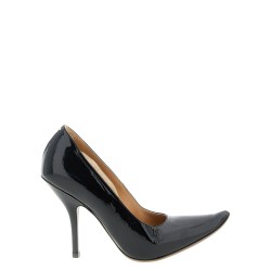 'Loved to Death' pumps