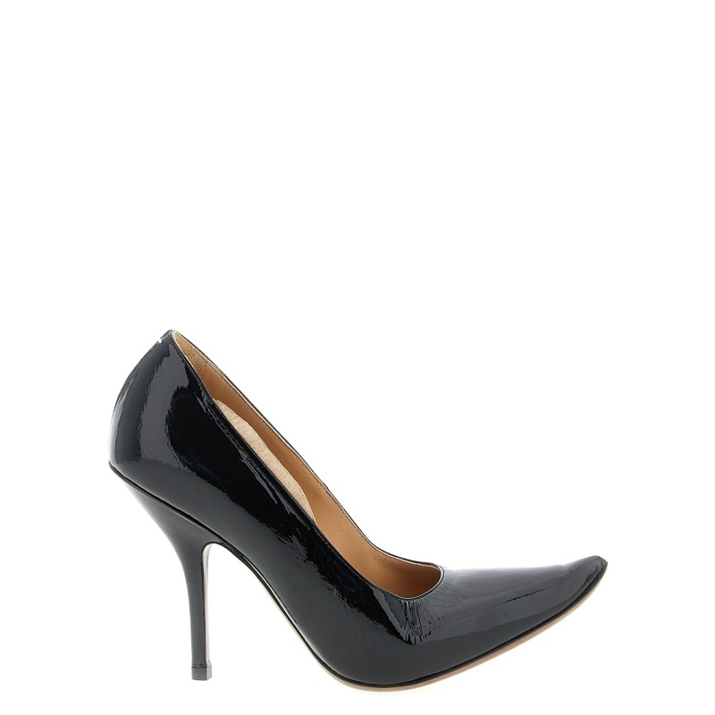 'Loved to Death' pumps
