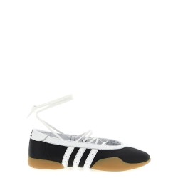 'Taekwondo Mei' ballet flats