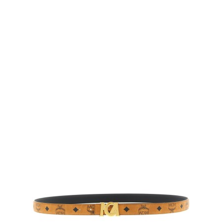Logo buckle belt.