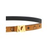 Logo buckle belt.